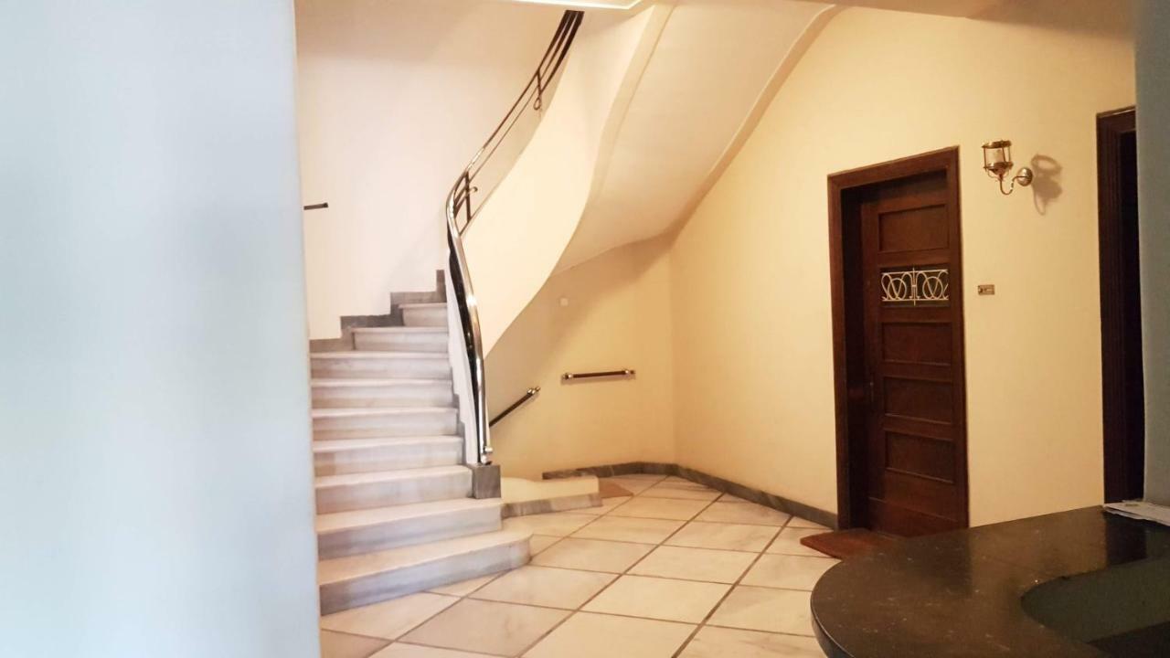 Violet Errathens Apartment - Athens Center, 7 Bd, 3 Bath Exterior photo