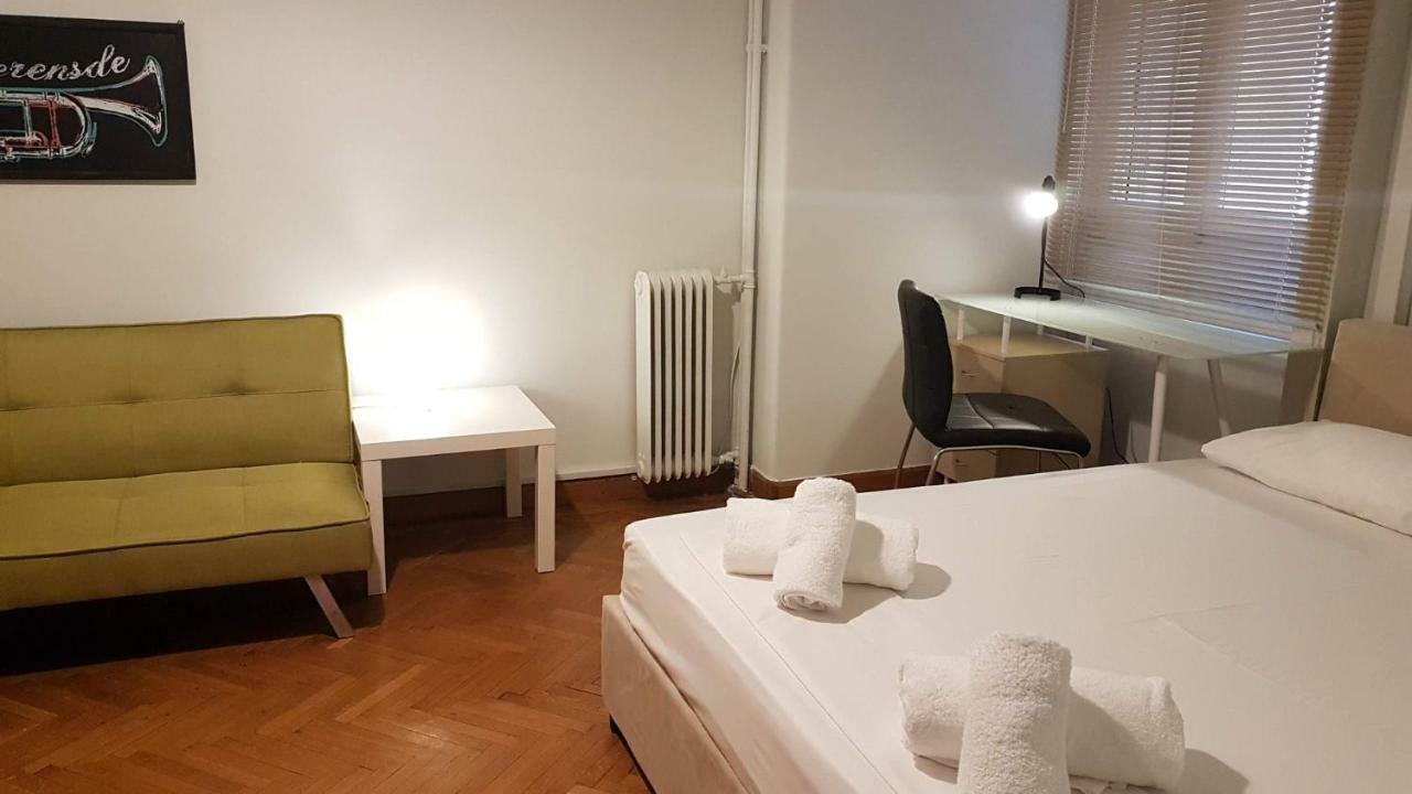 Violet Errathens Apartment - Athens Center, 7 Bd, 3 Bath Exterior photo