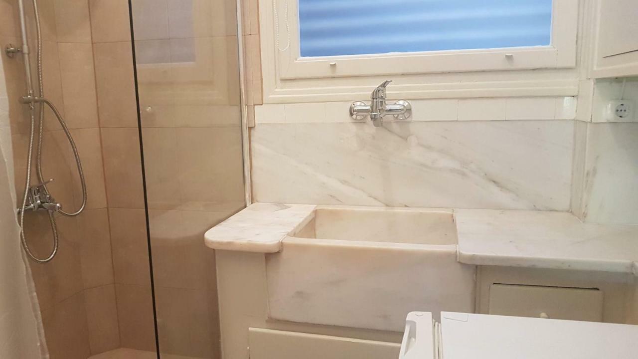 Violet Errathens Apartment - Athens Center, 7 Bd, 3 Bath Exterior photo