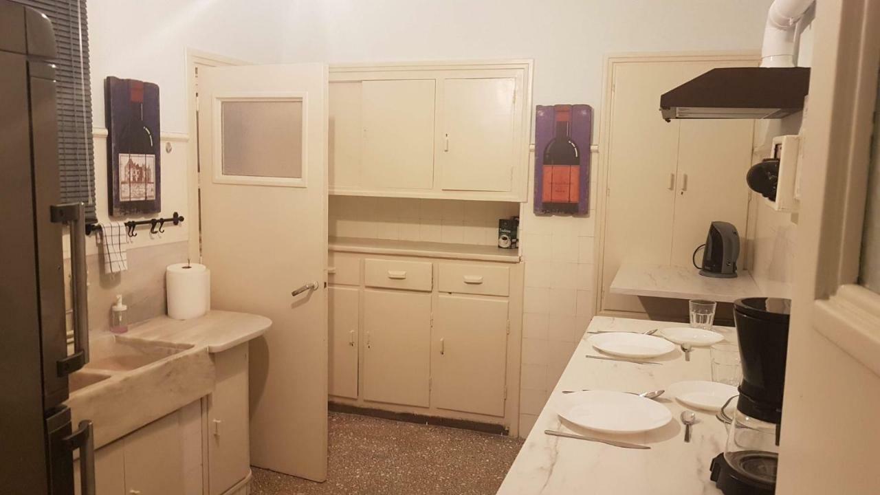 Violet Errathens Apartment - Athens Center, 7 Bd, 3 Bath Exterior photo