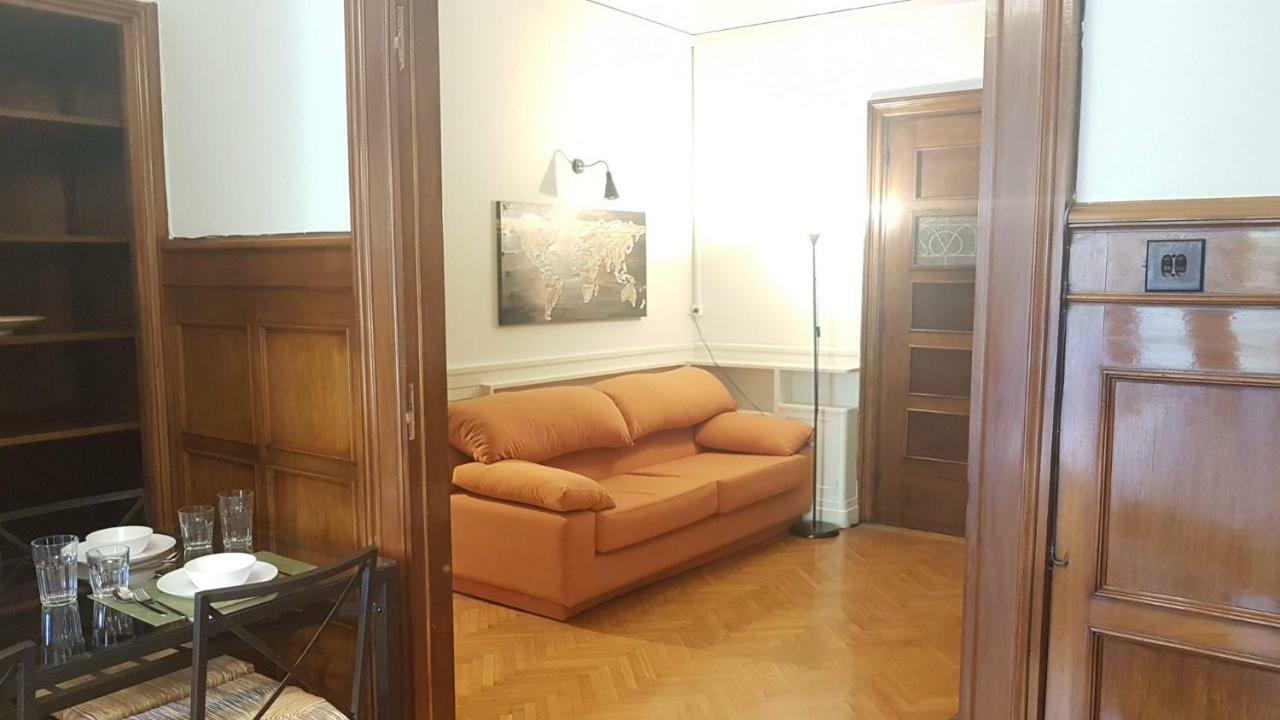 Violet Errathens Apartment - Athens Center, 7 Bd, 3 Bath Exterior photo