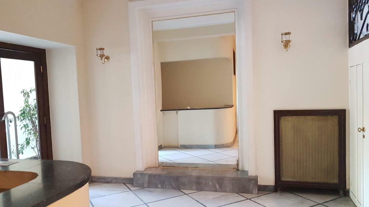 Violet Errathens Apartment - Athens Center, 7 Bd, 3 Bath Exterior photo