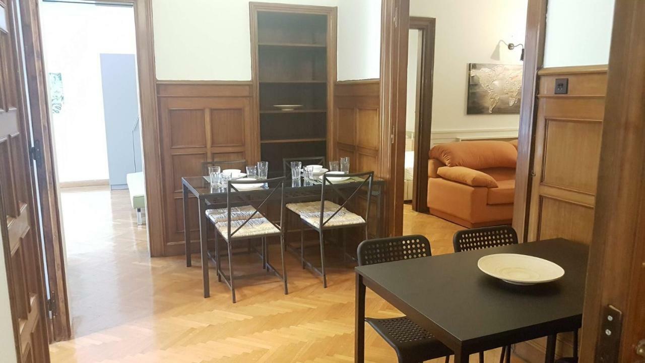 Violet Errathens Apartment - Athens Center, 7 Bd, 3 Bath Exterior photo